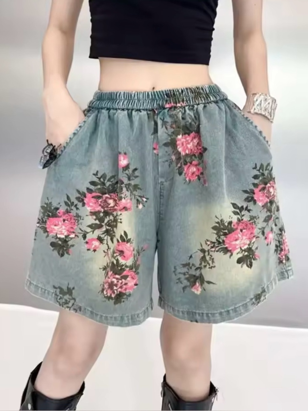 Kate Hewko Women's Blue Floral Denim Wide Leg Shorts Size M/L